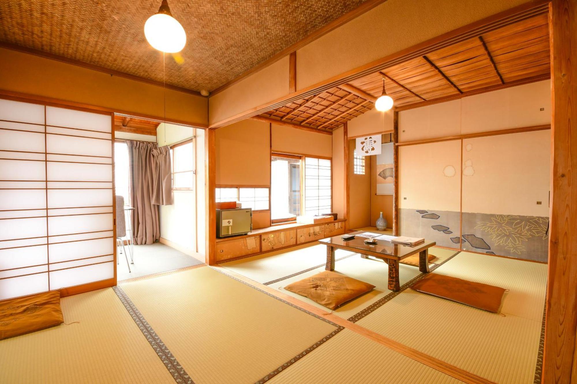Hotel Koyasan Shukubo Saizenin Esterno foto