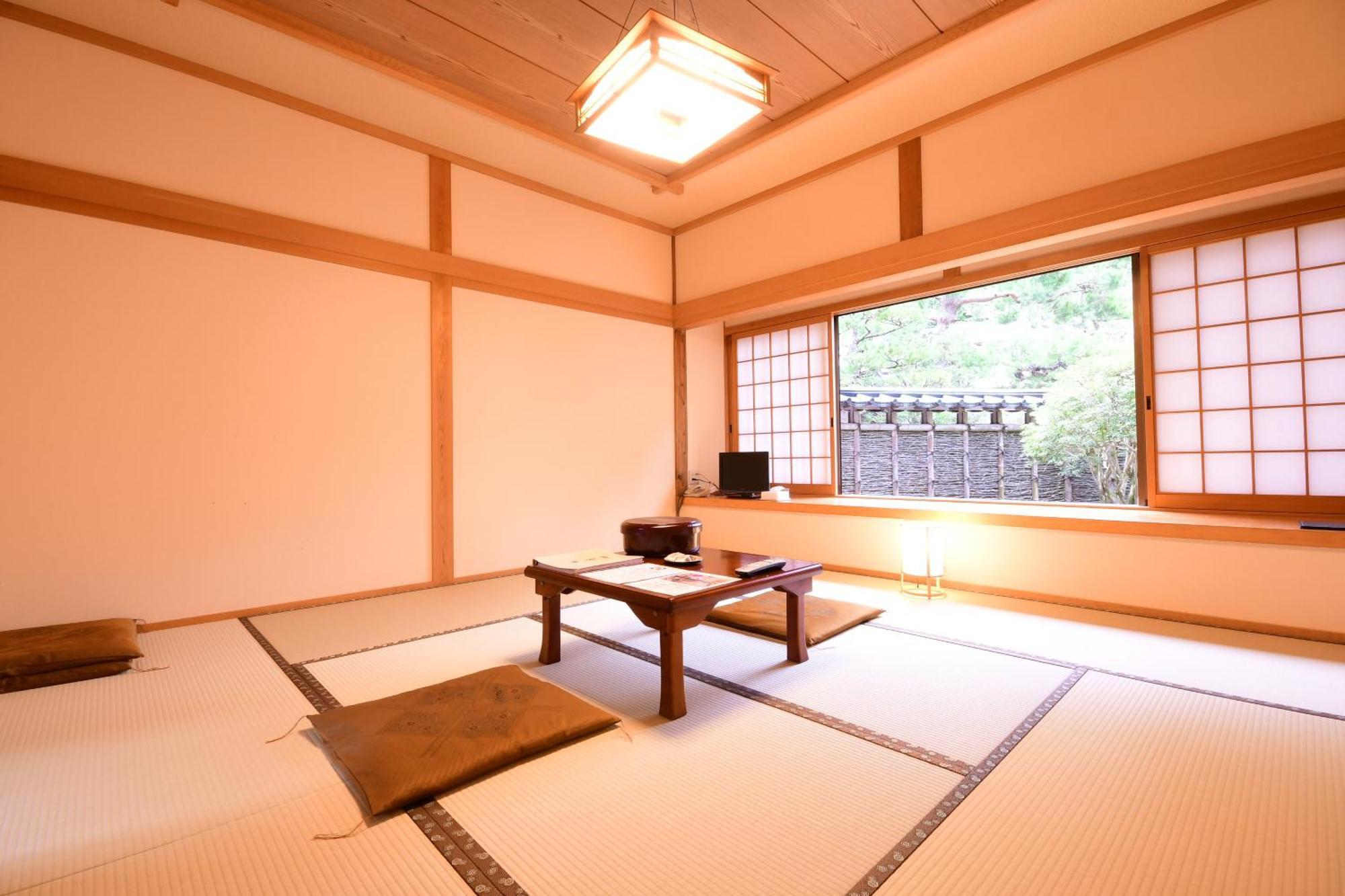 Hotel Koyasan Shukubo Saizenin Esterno foto
