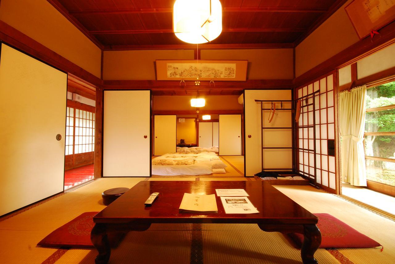 Hotel Koyasan Shukubo Saizenin Esterno foto