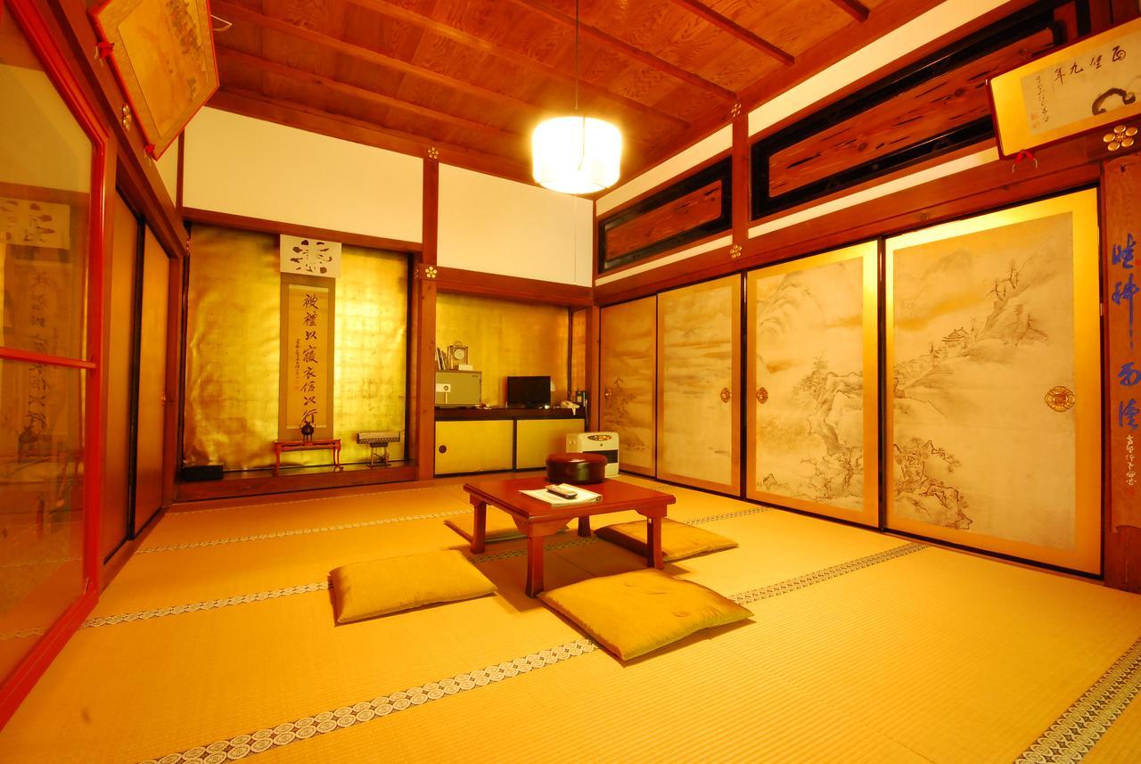 Hotel Koyasan Shukubo Saizenin Esterno foto