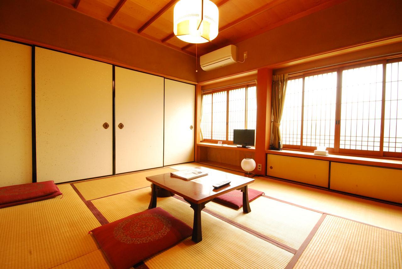 Hotel Koyasan Shukubo Saizenin Esterno foto