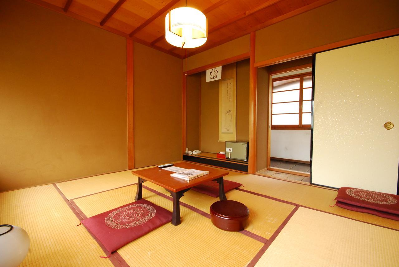 Hotel Koyasan Shukubo Saizenin Esterno foto