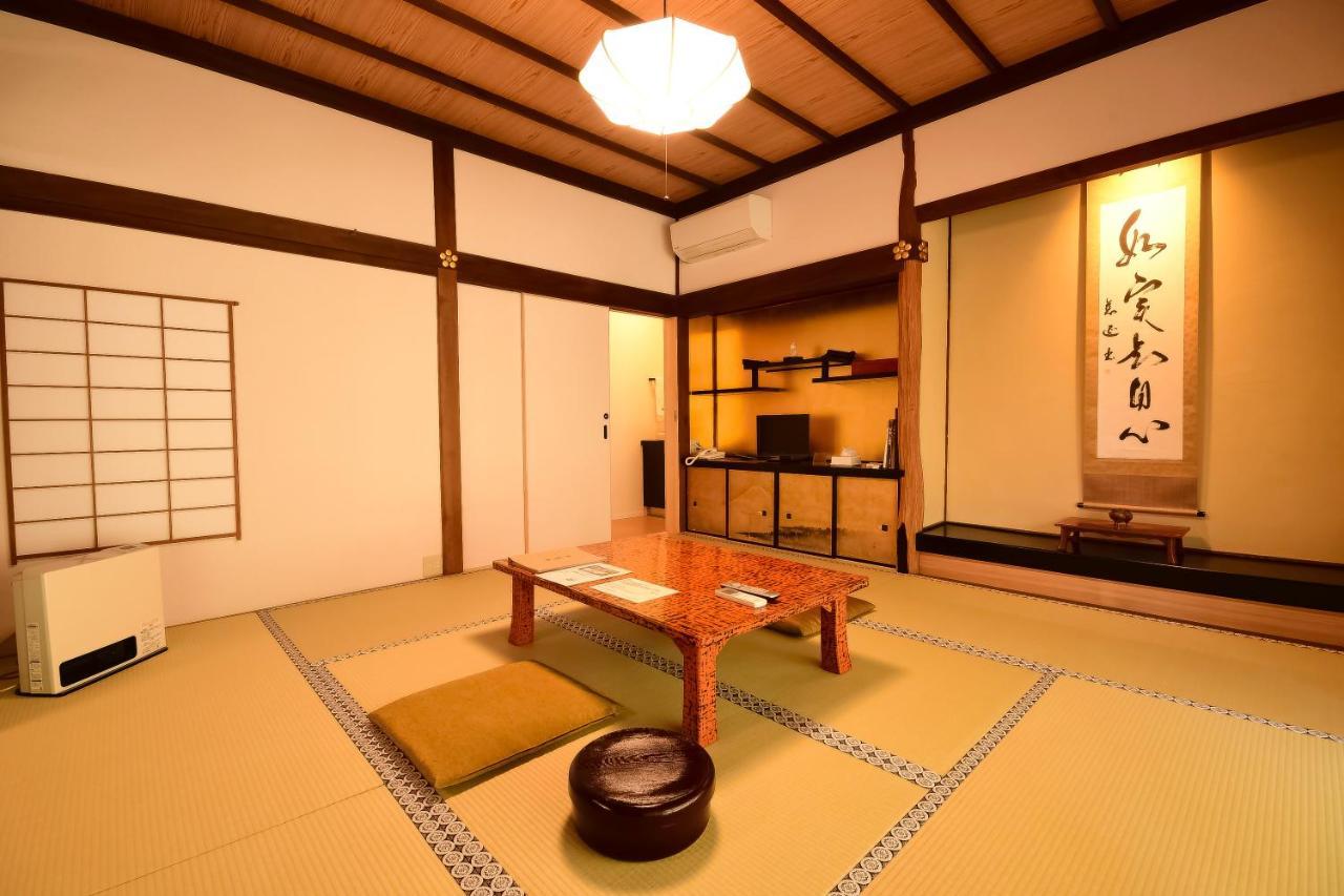 Hotel Koyasan Shukubo Saizenin Esterno foto