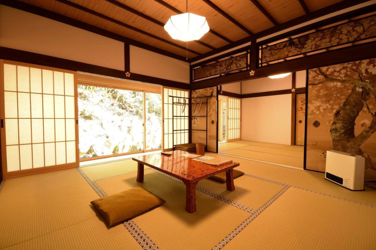 Hotel Koyasan Shukubo Saizenin Esterno foto
